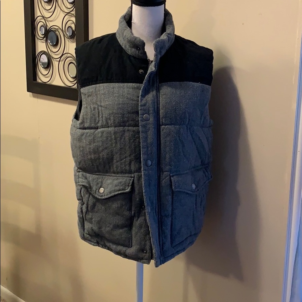 GAP Tweed puffer vest